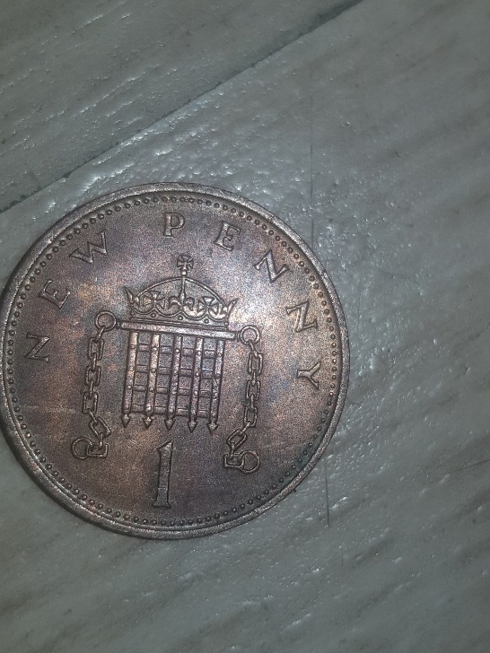 Half-Penny-Strike-Error-Or-Just-A-Old-Damaged-Coin